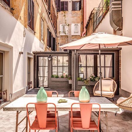 Decharme Apartment With Terrace In Monti Rom Exteriör bild