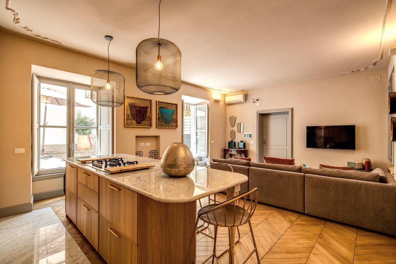 Decharme Apartment With Terrace In Monti Rom Exteriör bild