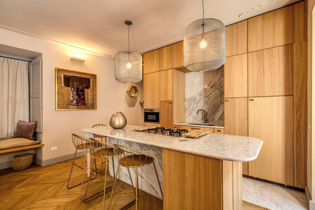 Decharme Apartment With Terrace In Monti Rom Exteriör bild