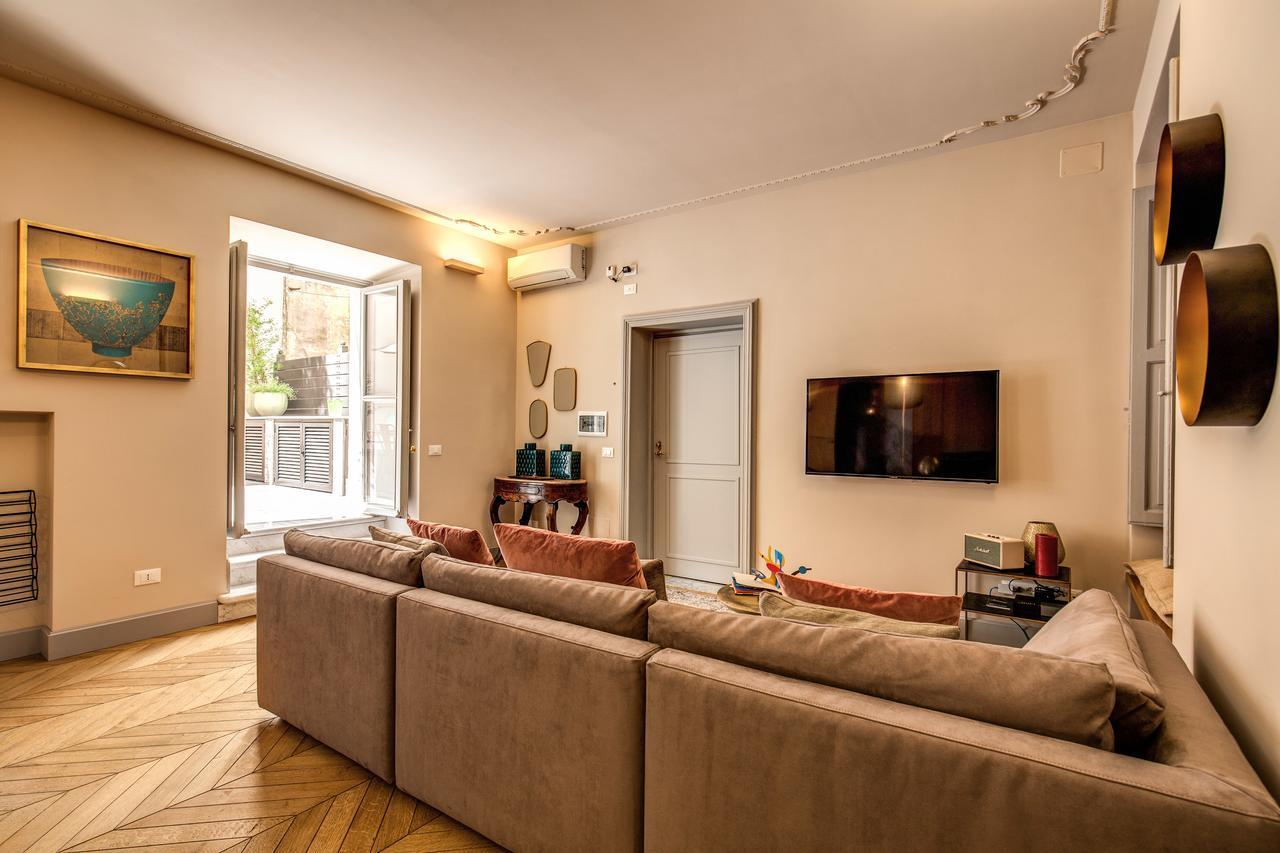 Decharme Apartment With Terrace In Monti Rom Exteriör bild