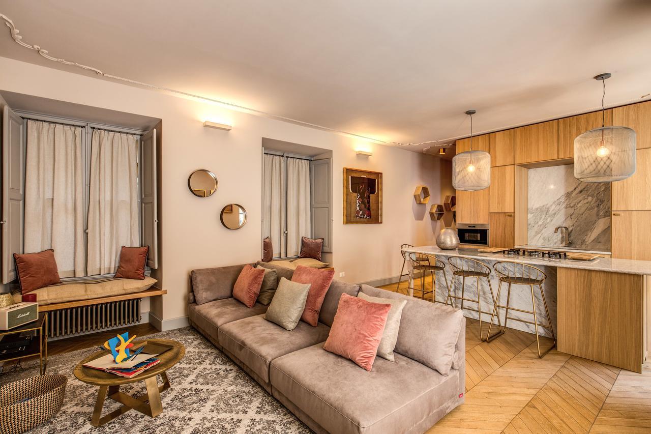 Decharme Apartment With Terrace In Monti Rom Exteriör bild